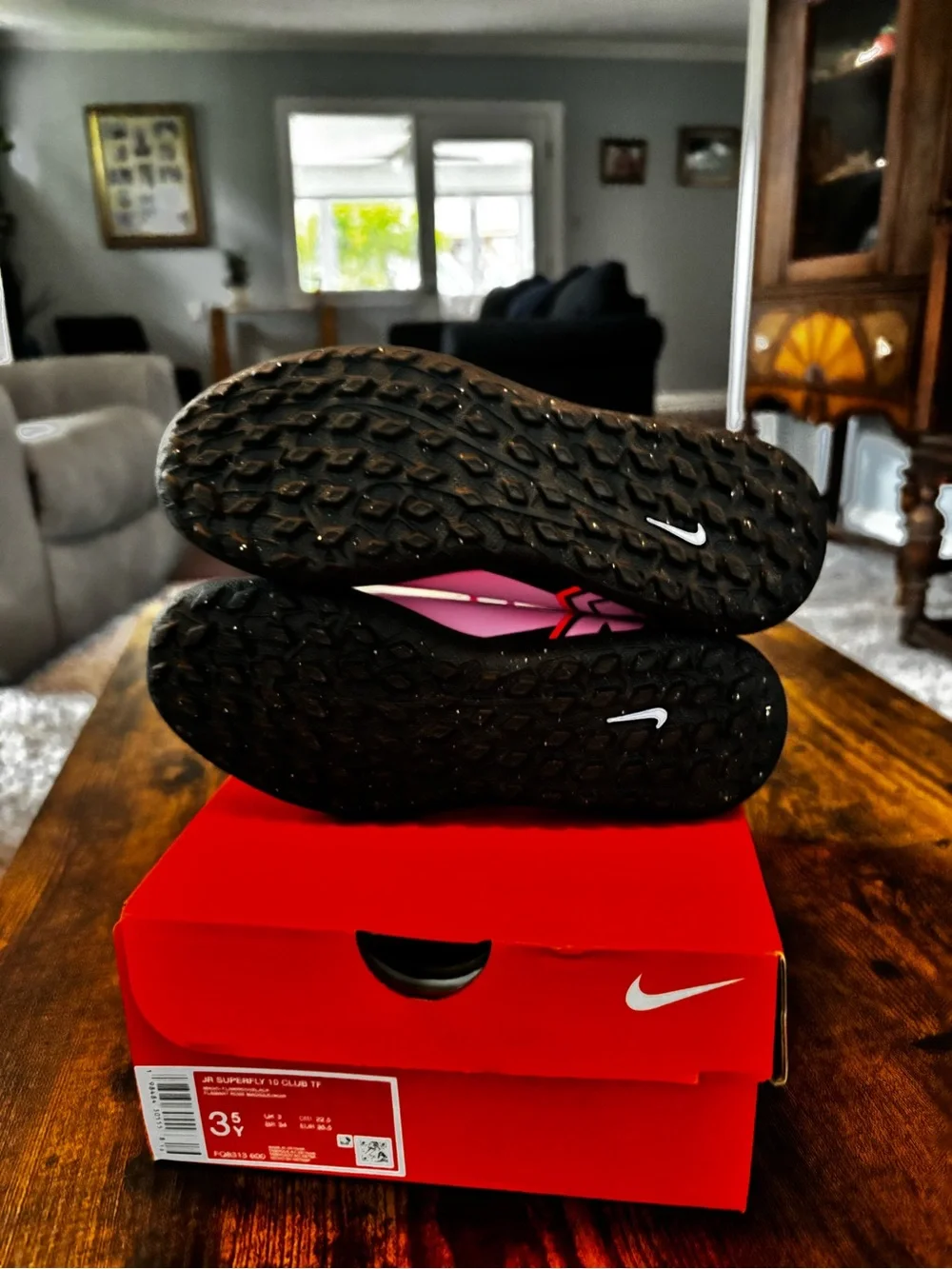 Nike Pink Flamingo Indoor Soccer Cleats with Neon Orange Accents 3.5 Y